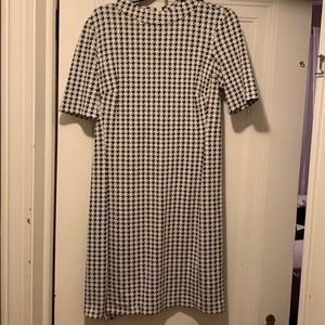 Chaps Knee Length Black & white houndstooth dress